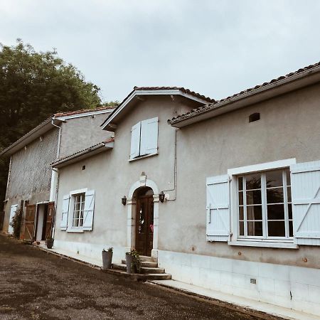 Chez Mamie Jo A La Campagne Bed & Breakfast Ponlat-Taillebourg Exterior photo