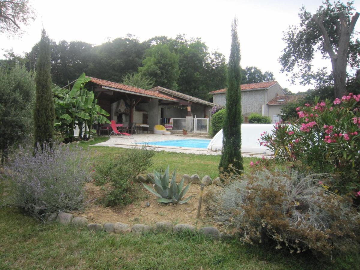 Chez Mamie Jo A La Campagne Bed & Breakfast Ponlat-Taillebourg Exterior photo
